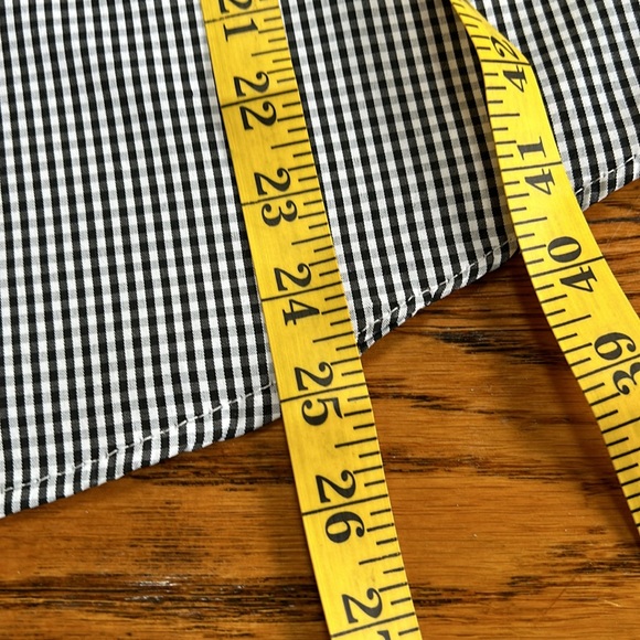 Stem & Vine black/white check top, embroidered sleeves. Size Large. - Picture 10 of 13